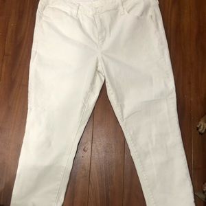 White Stretch Capri American Eagle Jeggings